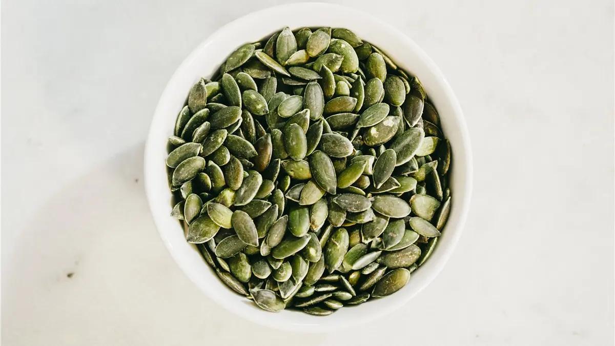 Bowl of pumpkin seeds, a natural source of beta-sitosterol